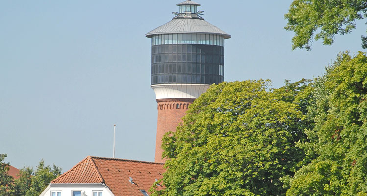 Tonderns weithin sichtbares Wahrzeichen - sein 40 Meter hoher Wasserturm 